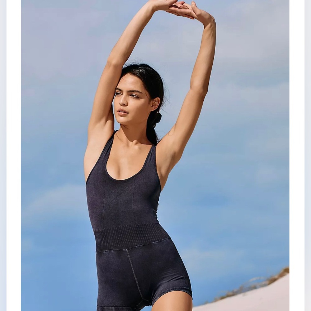 Free people movement Good Karma Runsie black